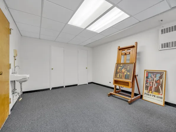 69-40 Yellowston Boulevard image 7 of 15