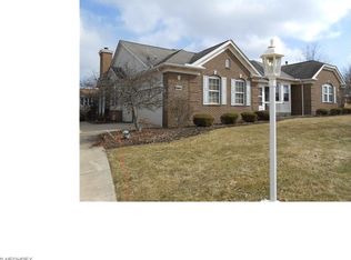 391 Stone Bridge Dr, Northfield, OH