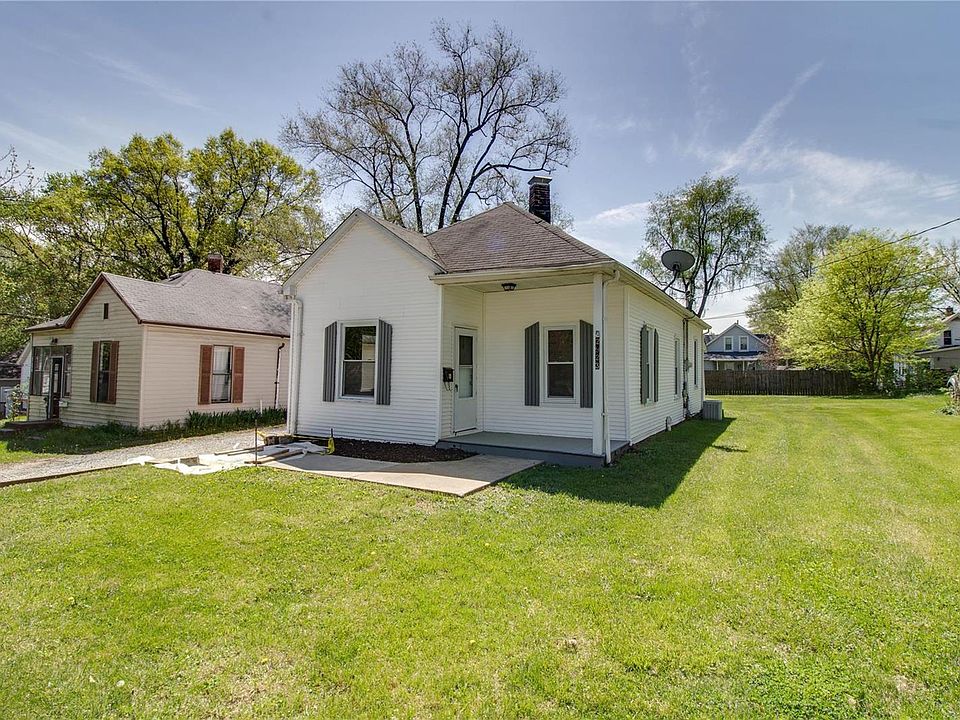 2923 Mayfield Ave, Alton, IL 62002 Zillow
