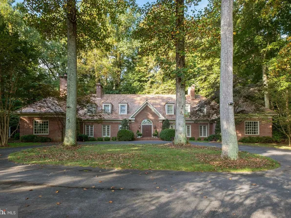 7120 Natelli Woods Ln, Bethesda, MD 20817