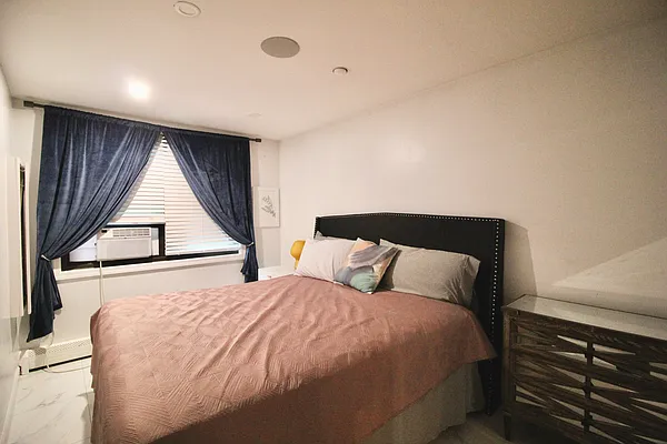 Rented by Hagstrom Management Inc | media 32