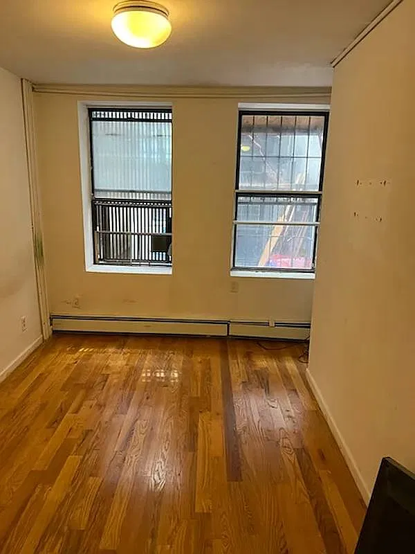 121 Baxter Street 11