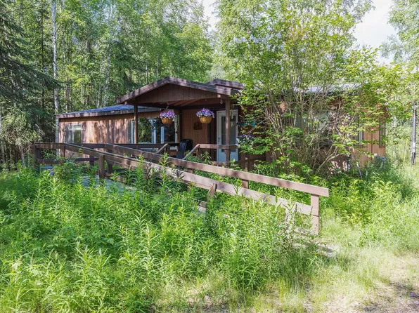 2410 Sunflower Loop, North Pole, AK 99705