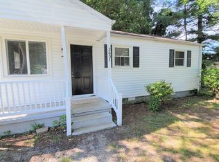 2607 Wildwood Dr, Greensboro, NC 27407