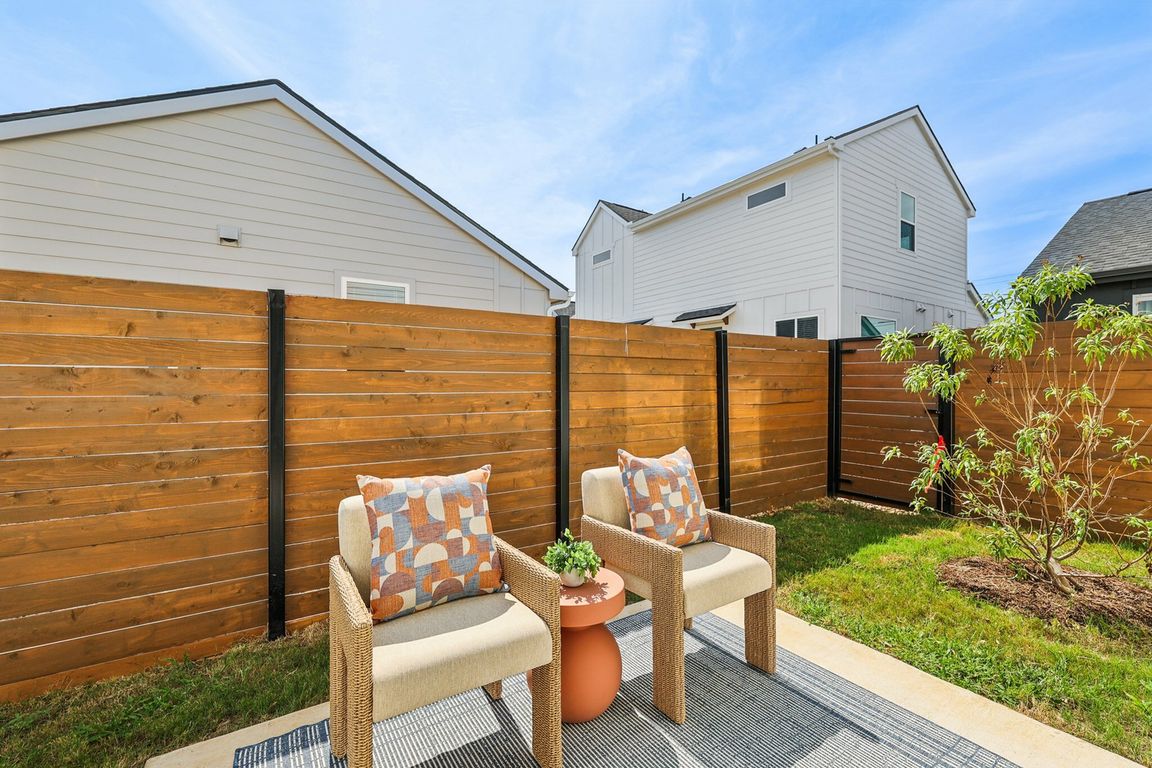 YardHomes Trailside Fenced-in Yards