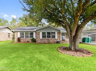 2709 E Angela Cir, Gulfport, MS 39503