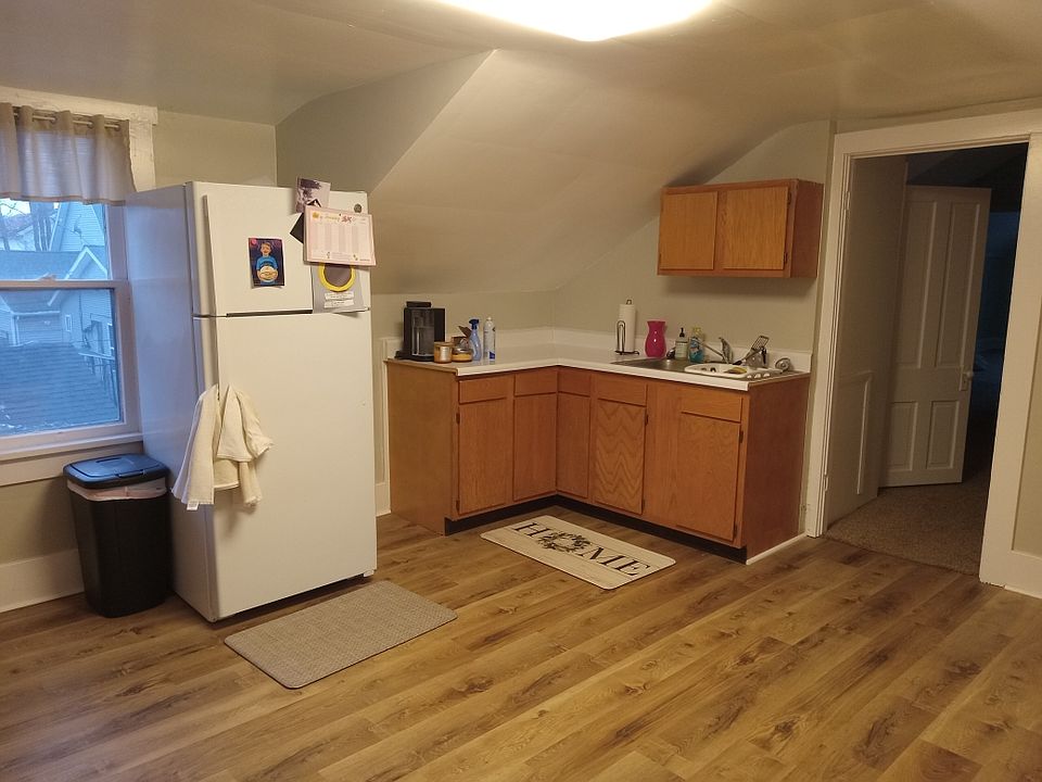 1st image of 235 E Reynolds St #2