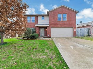 7940 Meadow Spring Ln, Fort Worth, TX 76120
