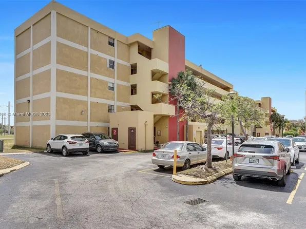 9170 Fontainebleau Blvd APT 401, Miami, FL 33172