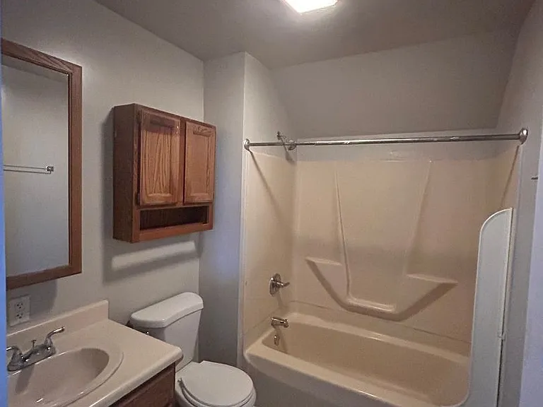 1815 Bayer Ave — Photo 6