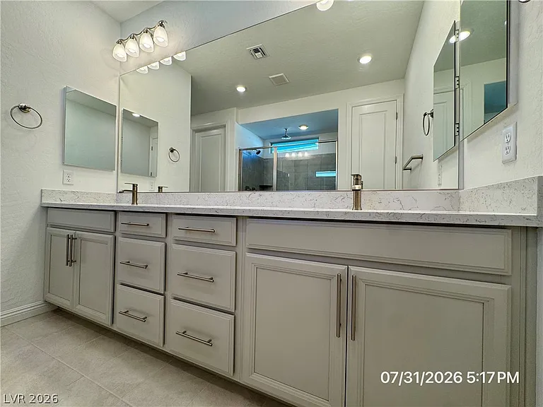 2239 Arrington Ave — Photo 26