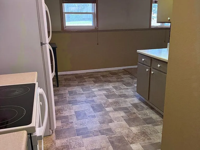 368 Main St — Photo 5