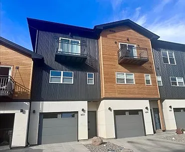 2 bed, 2.5 bath, 1464 sqft, $1,000 — Photo 1