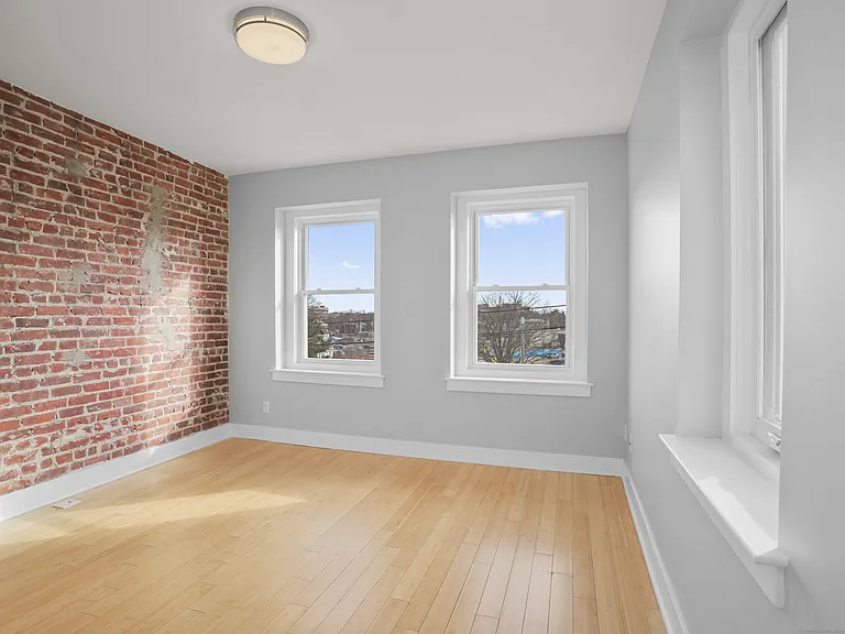 775 Atlantic St #3L — Photo 9