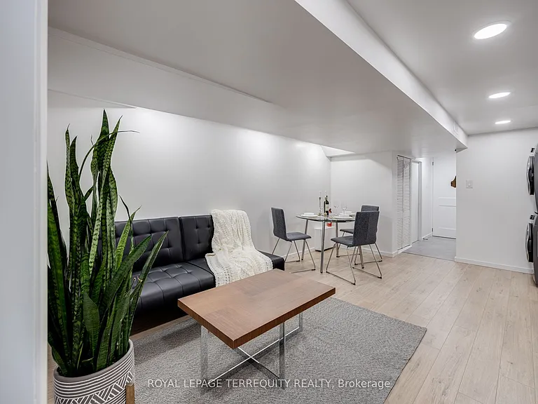 490 Symington Ave #BASEMENT — Photo 6
