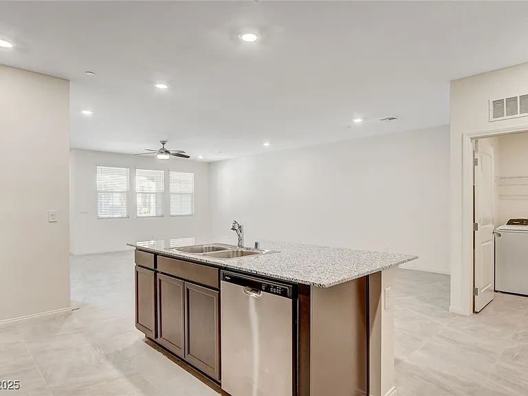 2620 Ercolano St — Photo 12