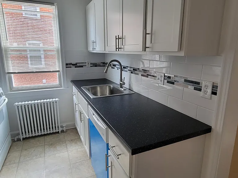 814 Greenwood Cir #2 — Photo 38
