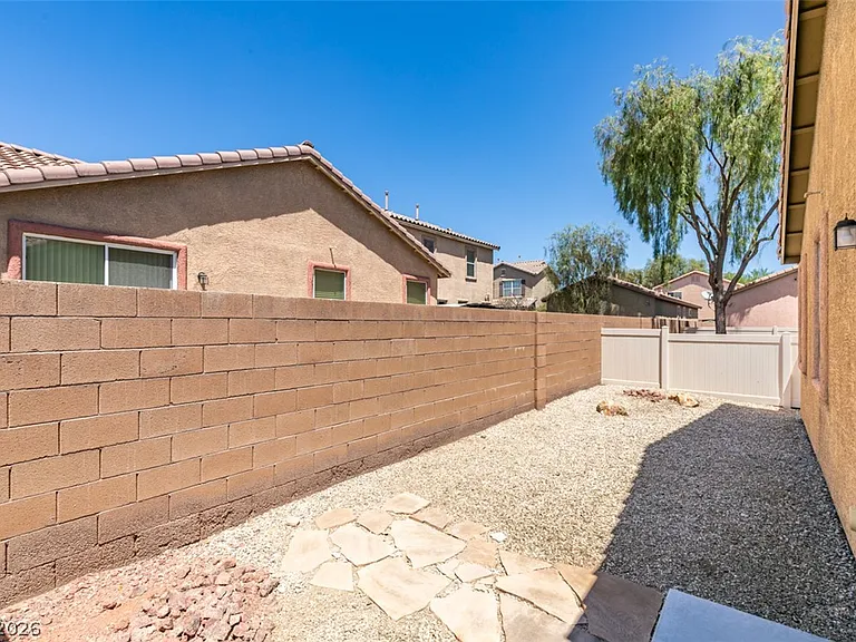 6840 Frances Celia Ave — Photo 32