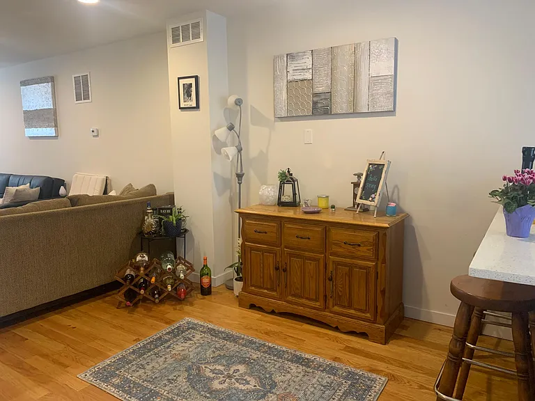 329 N State St — Photo 5