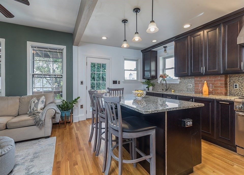 2nd image of 35 Mead St #2