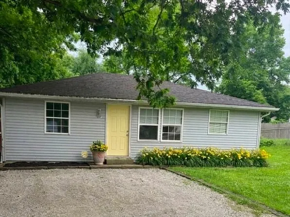 324 Kentucky Ct, Washington, IL 61571