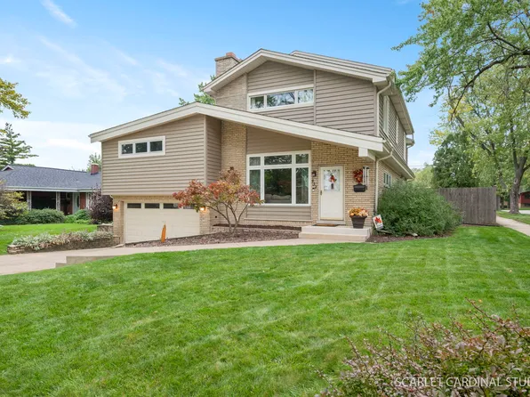 932 S Grant Ave, Villa Park, IL 60181