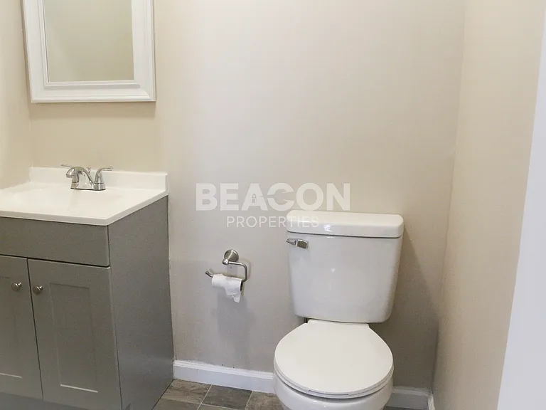 420 S 19th St — Photo 18