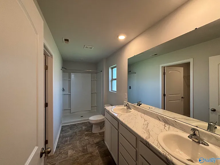 172 Tobin Ln — Photo 13