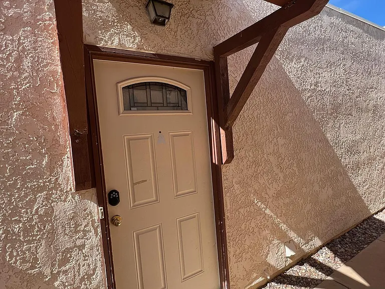 4215 Calle Barona #A — Photo 20