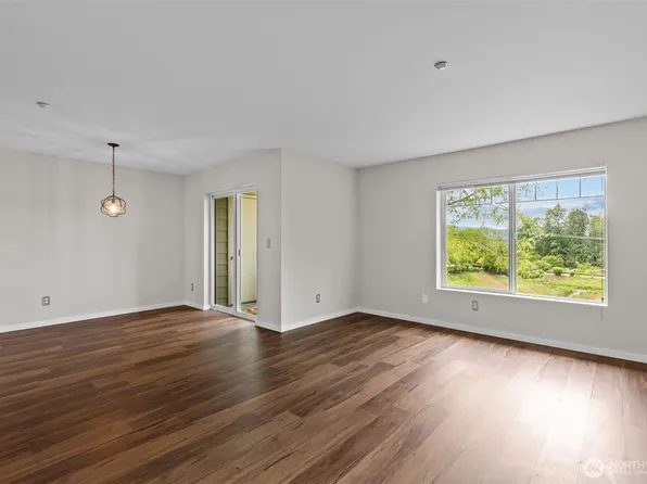 1931 23rd Place NE #202, Issaquah, WA 98029