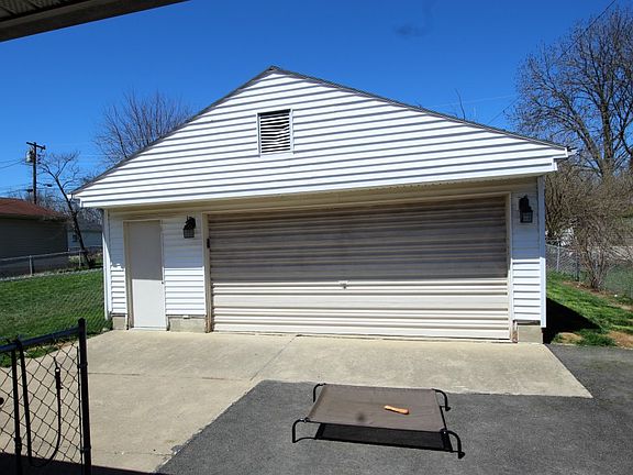 2nd image of 333 Kirkwood Dr