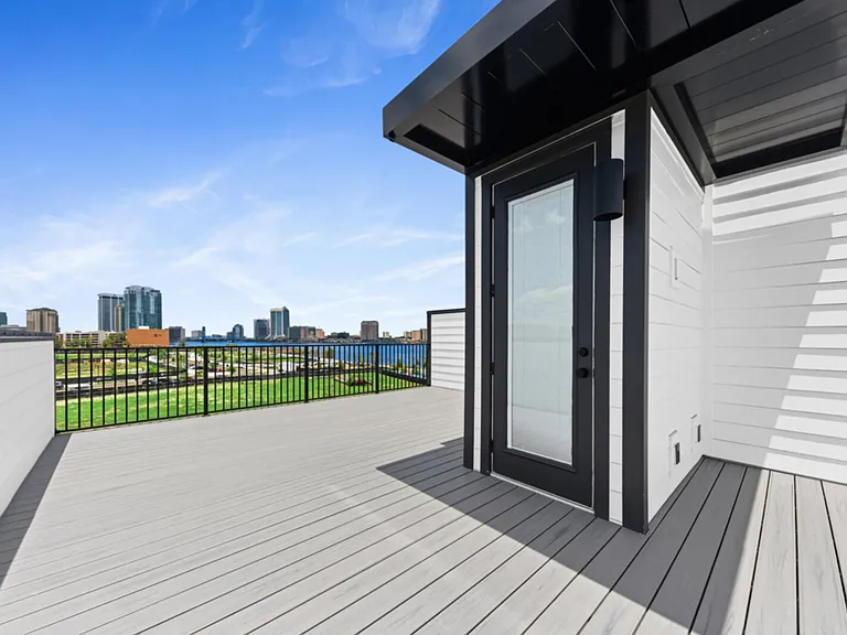 2054 Prudential Dr — Photo 24
