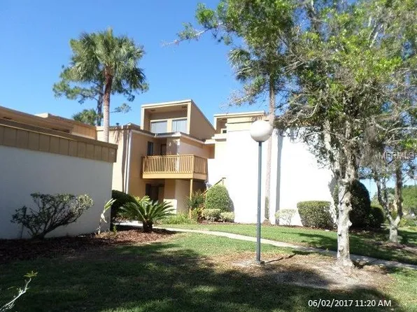 1051 S Highland St #D, Mount Dora, FL 32757