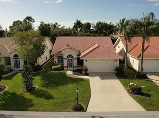 16216 Kelly Woods Dr, Fort Myers, FL 33908