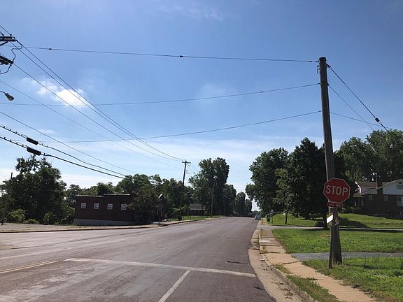 4th image of 2408 Hord Ave