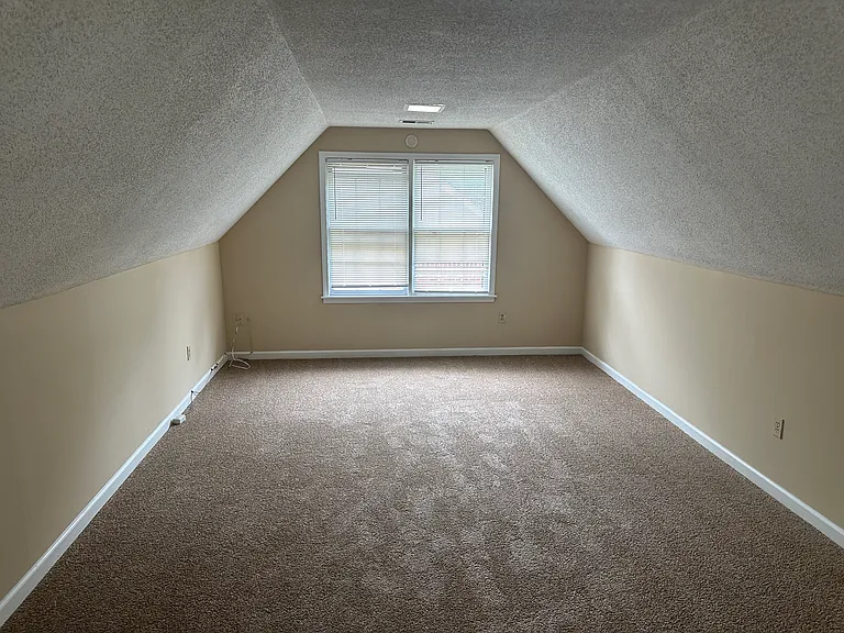 2787 Lanthorn Dr — Photo 15