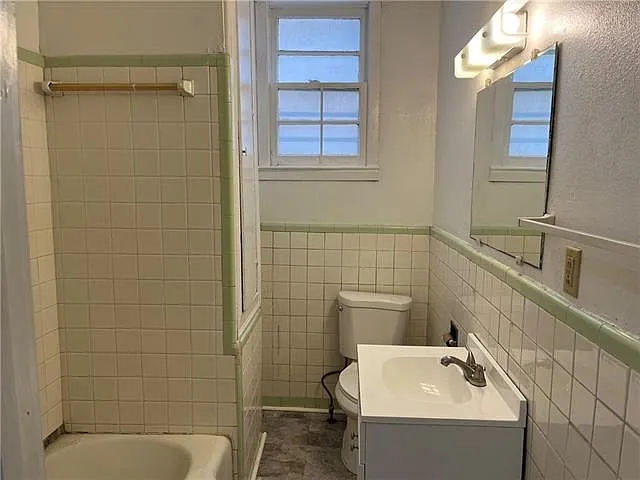 1436 Saint Mary St — Photo 8