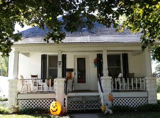 414 E Main St, New London, IA 52645