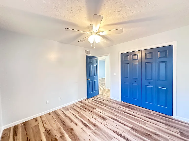 1906 Vladimir Dr — Photo 15