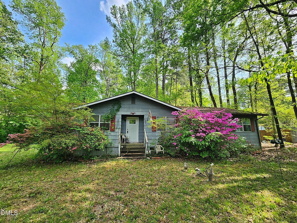 1st image of 2921 Carolyn Dr