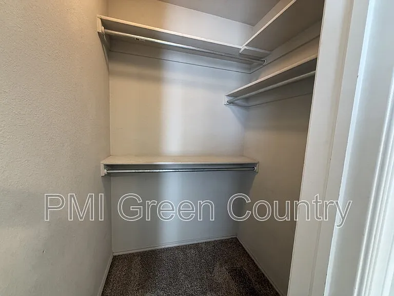 11211 S 280th East Ave — Photo 9