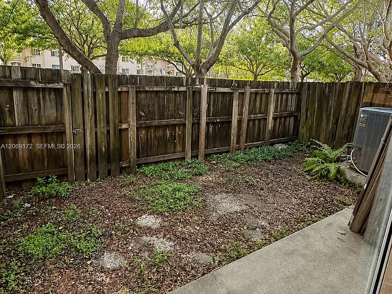 2528 SE 14th Ave #296 — Photo 13