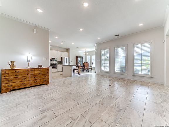 5th image of 8 CANARIO LN
