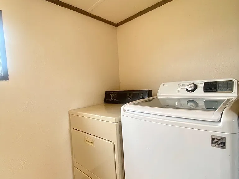 Unit Photo