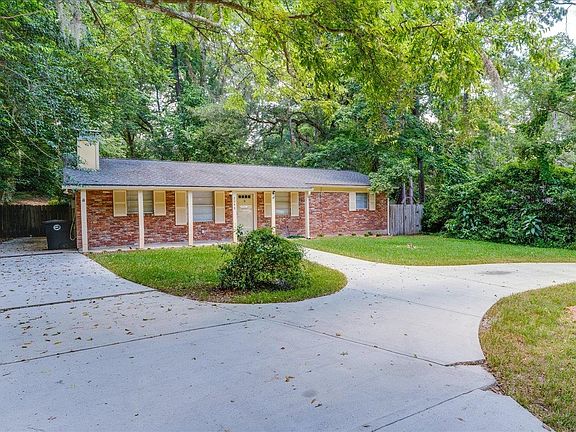 2nd image of 2048 Harriet Dr
