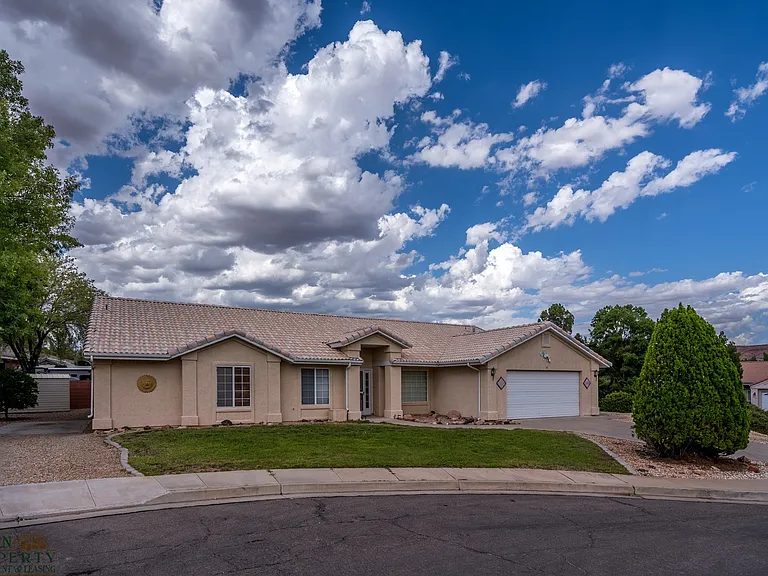 2342 W 1710 North Cir — Photo 4