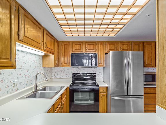 4th image of 10330 W THUNDERBIRD Boulevard #B303