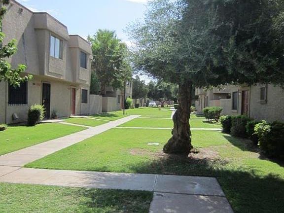 3rd image of 4052 W Mesquite Ln