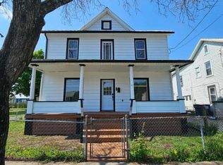 9 W Sherman St, Mount Union, PA 17066