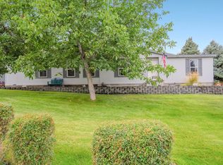 825 S 45th Ave, West Richland, WA 99353